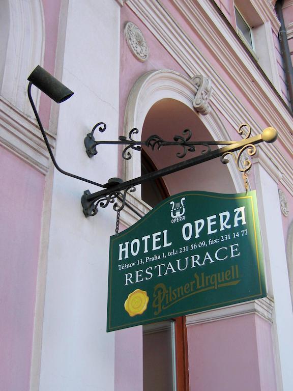 Hotel Opera Прага Екстериор снимка